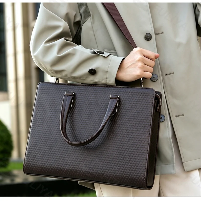 Guangzhou Fuliya Industry Co.,Ltd C-81364 Anti-theft large-capacity briefcase, adjustable strap, for commuting and business trips.