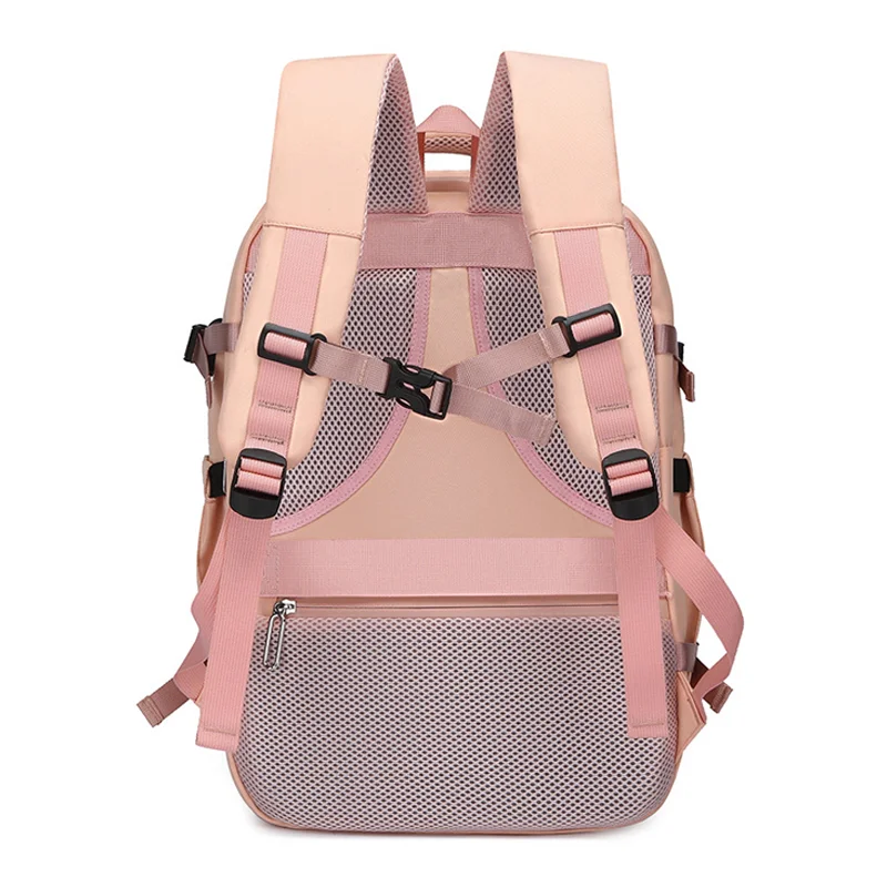 Guangzhou Fuliya Industry Co.,Ltd C-81001 Large-capacity backpack, water-resistant, 180° opening, shoe compartment, front zipper pocket, wet/dry pocket, USB port, and luggage strap - for commuting, travel, and school.
