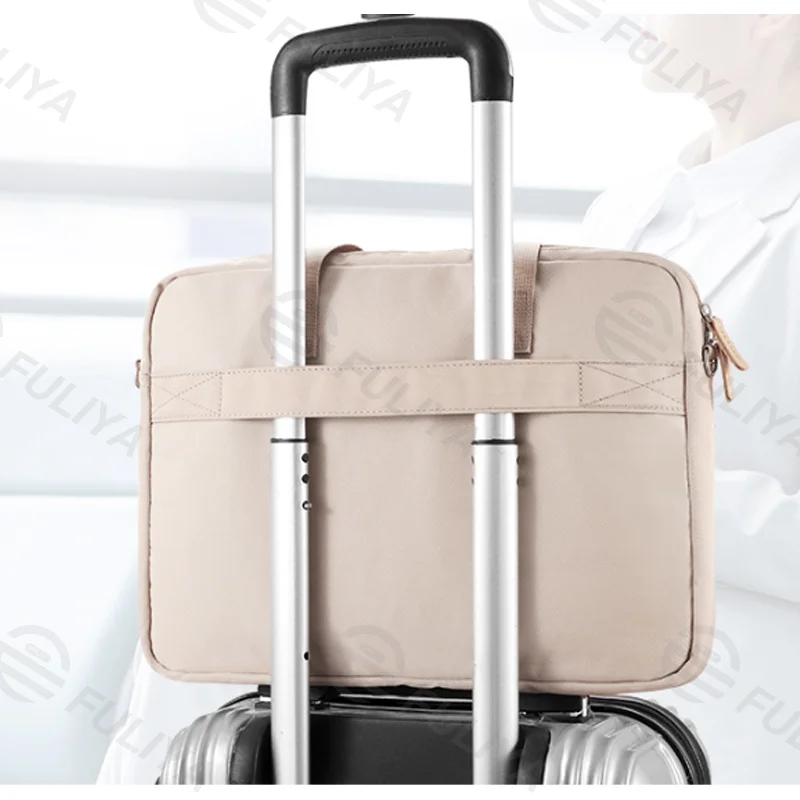 Guangzhou Fuliya Industry Co.,Ltd C-81104 Color-block laptop handbag, waterproof fabric, large capacity, EVA shockproof laptop layer, adjustable strap, dual zipper, and comfortable handle - 13-16 inch options for commuting, business, and travel.