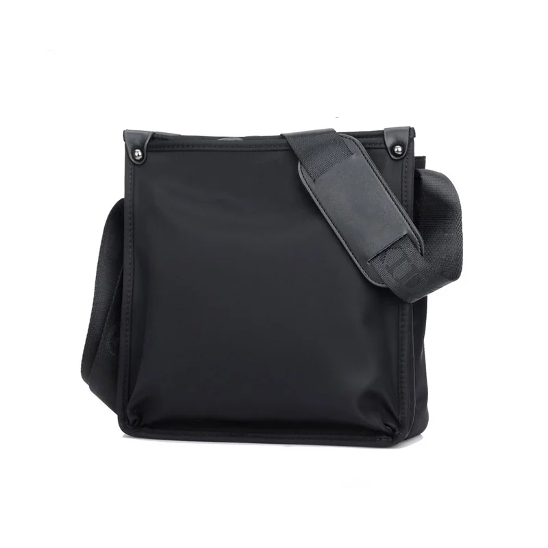 Guangzhou Fuliya Industry Co.,Ltd C-81180 Men's shoulder/crossbody bag, water-resistant Oxford fabric, large capacity, smooth zipper, non-slip shoulder pad, and adjustable buckle - for business, commuting, and daily use.