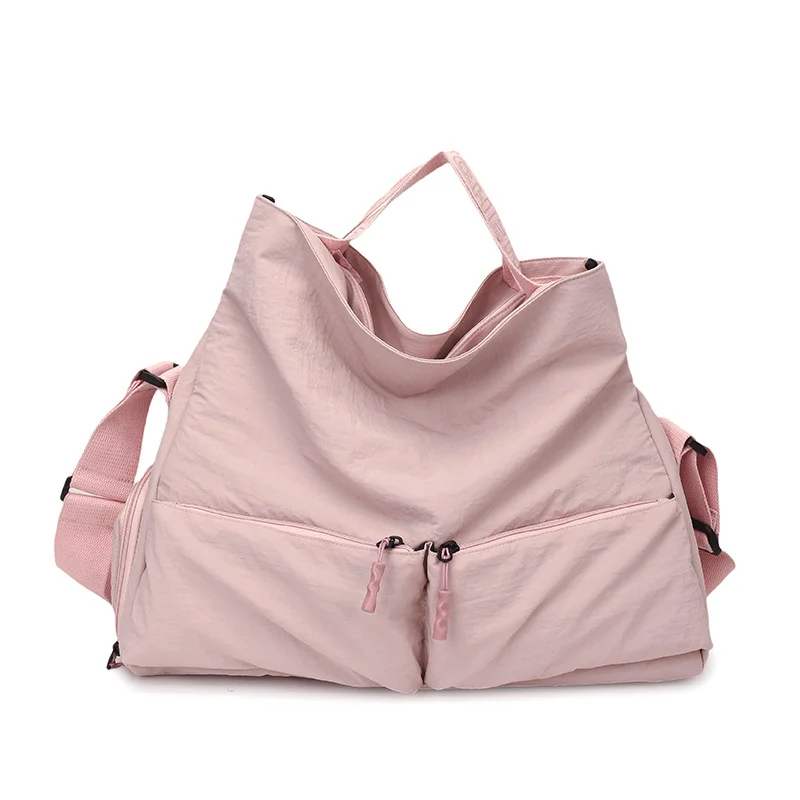 Guangzhou Fuliya Industry Co.,Ltd C-81199 Waterproof travel gym bag, large capacity, shoe compartment, wet/dry pocket, adjustable strap, and comfortable handle - hand, shoulder, or crossbody carry for travel, fitness, and sports.