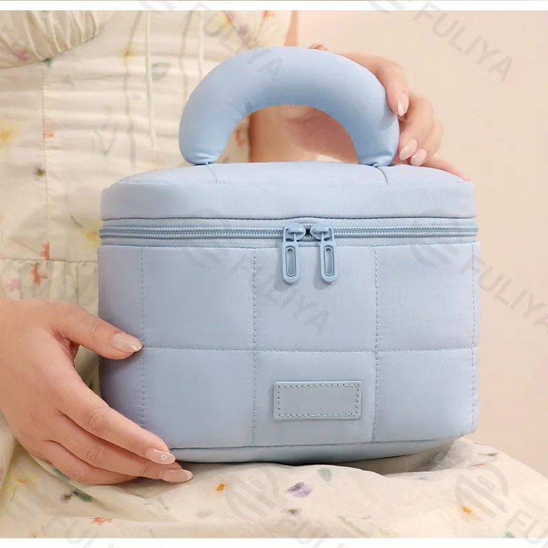 Guangzhou Fuliya Industry Co.,Ltd C-81224 Candy-color hand-carry makeup bag, large capacity with compartments, built-in mesh pocket and brush storage, wide opening, comfortable handle, and smooth zipper - for travel and daily use.