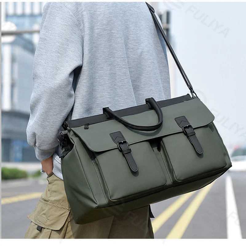 Guangzhou Fuliya Industry Co.,Ltd C-81284 Men's casual travel bag, large capacity with multi-layer storage, front/back zipper pockets, detachable hook, metal buckle, and wet/dry compartment - for commuting, fitness, and travel.