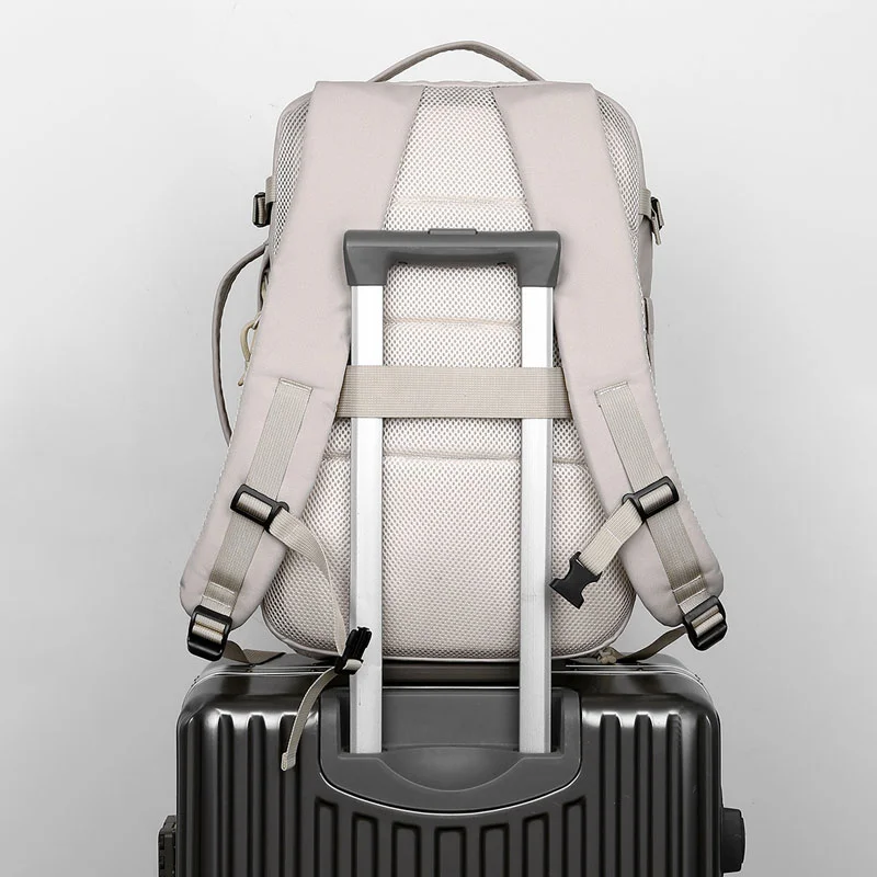 Guangzhou Fuliya Industry Co.,Ltd C-81297 Sports travel backpack, 180° full-open, large capacity, shoe compartment, laptop compartment, luggage strap, and breathable back panel - for commuting, business trips, and short travel.