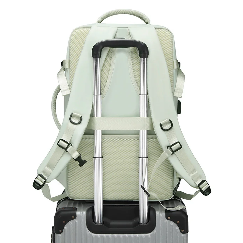 Guangzhou Fuliya Industry Co.,Ltd C-81349 Water-repellent durable fabric, external USB charging port, separate shoe compartment, rear luggage strap, ergonomic load-bearing system - ideal for business trips, commuting, and school.
