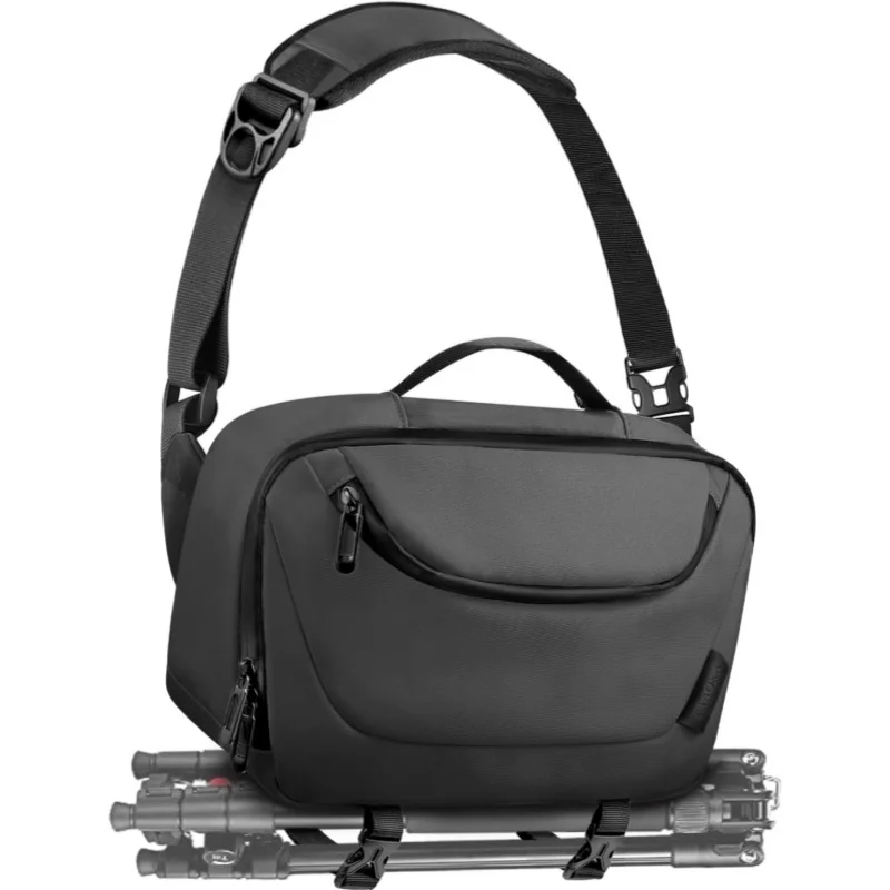 Guangzhou Fuliya Industry Co.,Ltd C-81388 This waterproof camera shoulder bag features an adjustable strap, tripod straps, a separate card pocket, detachable keychain, and scratch-proof zipper - lightweight and ideal for photography and travel.