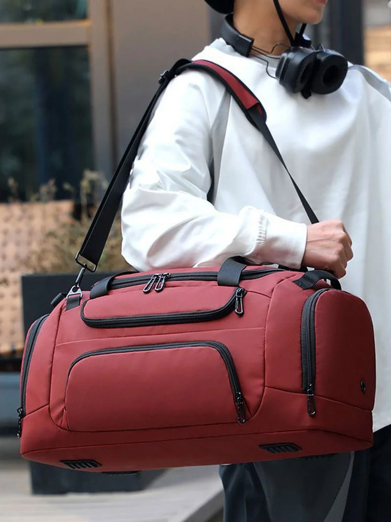 Guangzhou Fuliya Industry Co.,Ltd C-81417 This large-capacity travel bag is waterproof and durable, with smart compartments for 3-5 day trips, adjustable shoulder strap, and trolley strap - for business trips, travel, and gym.