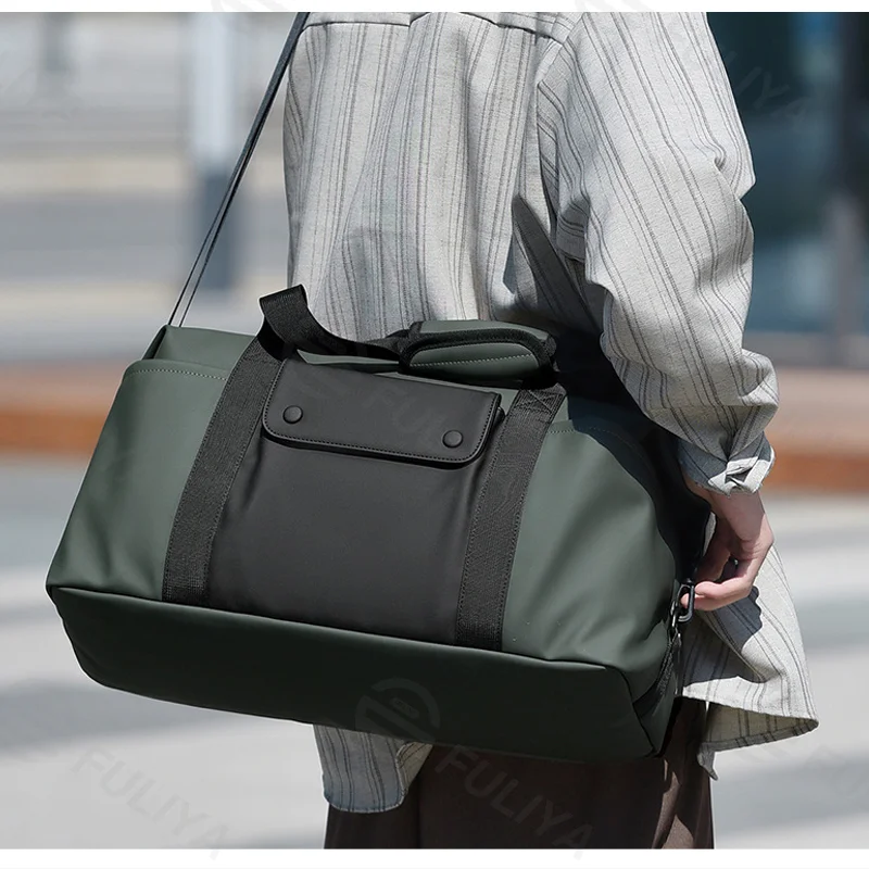 Guangzhou Fuliya Industry Co.,Ltd C-81428 This large-capacity travel bag is waterproof and durable, with wet/dry separation, multiple external pockets, trolley strap, and hand/crossbody carry - for 3-5 day business trips, travel, and gym.
