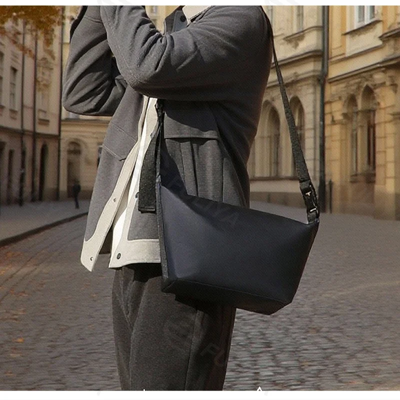 Guangzhou Fuliya Industry Co.,Ltd C-81431 This camera bag features durable waterproof PU coating, removable padded dividers, iPad compartment, and hand/shoulder/crossbody carry – for photography and daily use.