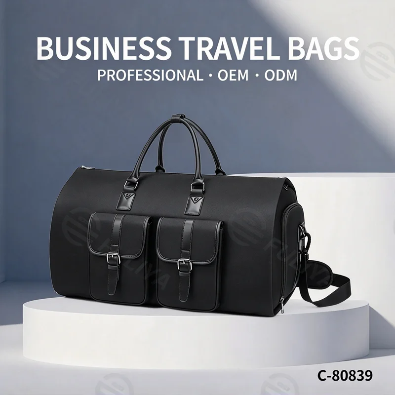 広州富麗雅実業有限会社 C-80839 折りたたみビジネススーツ旅行バッグ。独立シューズ収納、豊富な仕切り、幅広ショルダーパッド付き。ストラップ取り外し可能で手提げ・肩掛け・キャリー対応。出張・旅行収納に。