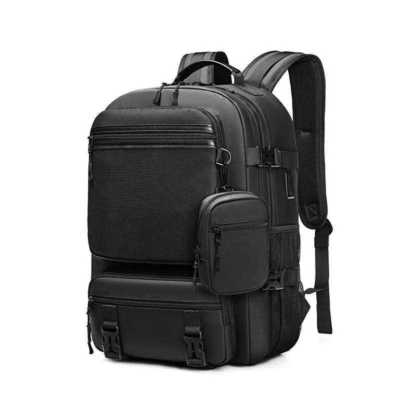 広州富麗雅実業有限会社  C-80960 大容量（35〜38L）撥水リュック。多層収納。17インチPC収納、ファイルポケット、USBポート、キャリー固定ベルト付き。出張・旅行・通勤に。